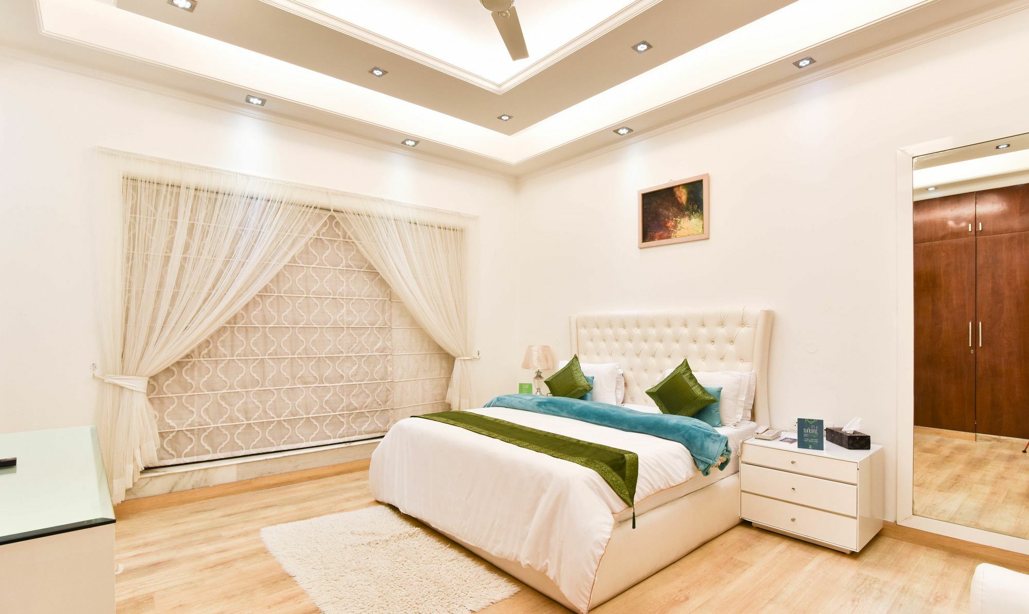 Hotel Treebo Trend The G8 Sector 39 Noida Exterior foto
